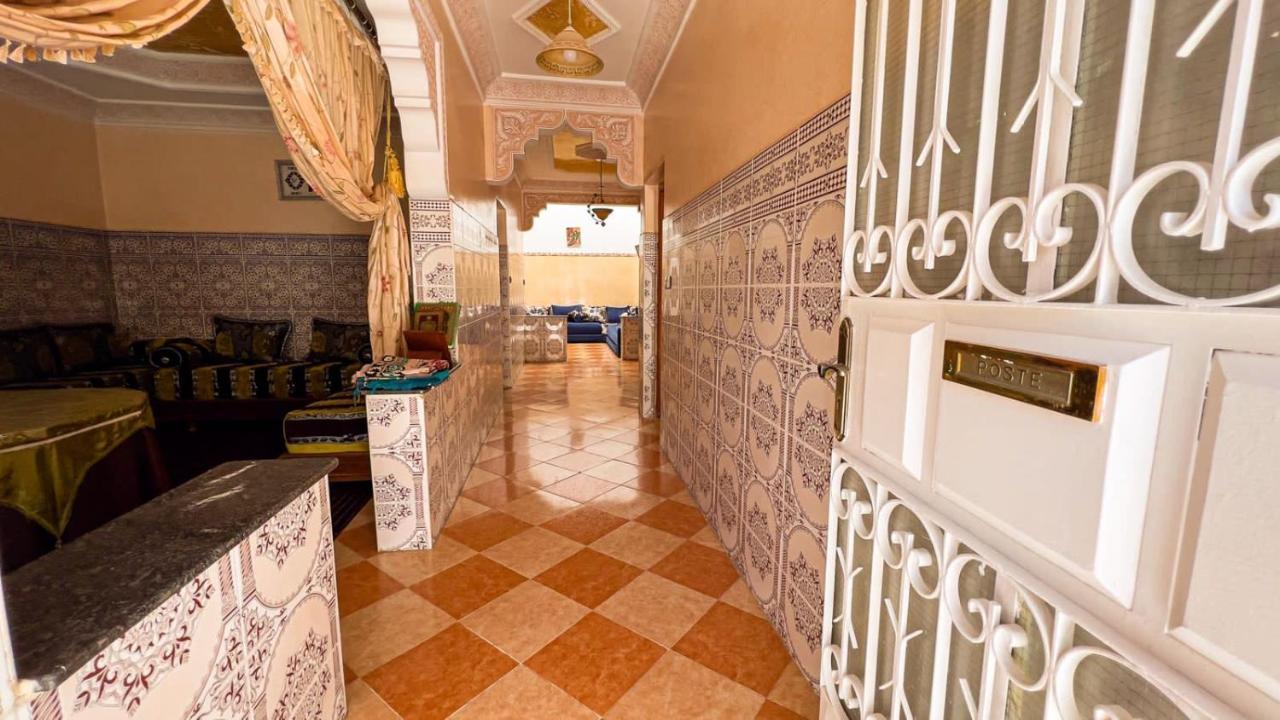 Dar Haut De Gamme Et A Un Prix Imaginaire Hostcom For Families Only Oujda Eksteriør bilde