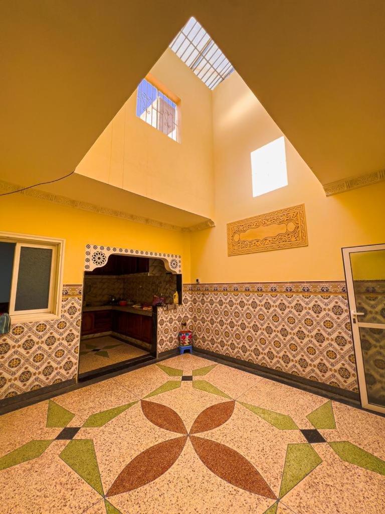 Dar Haut De Gamme Et A Un Prix Imaginaire Hostcom For Families Only Oujda Eksteriør bilde